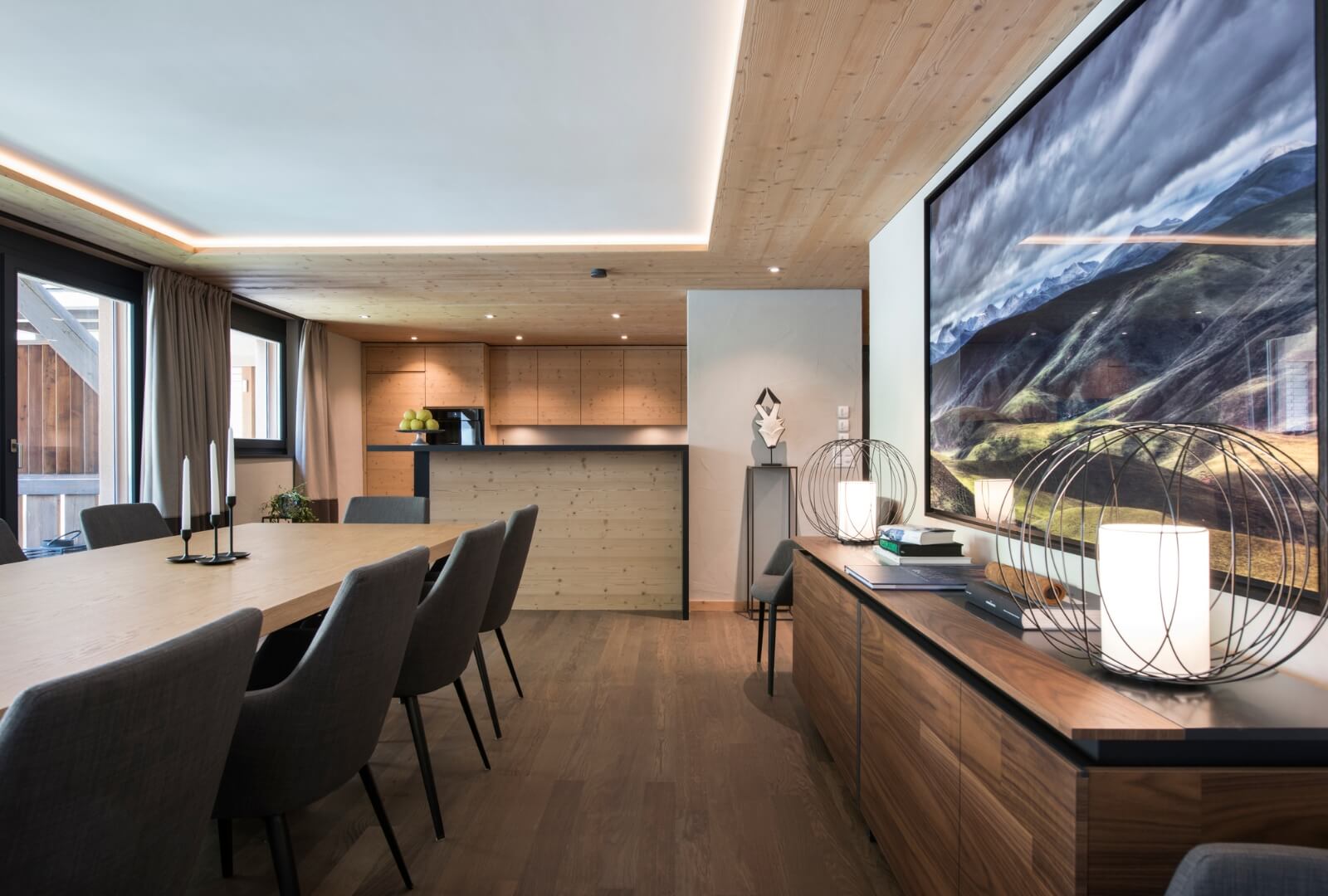 Spacious dining area with modern kitchen in Mount Whitney Apartment Zermatt